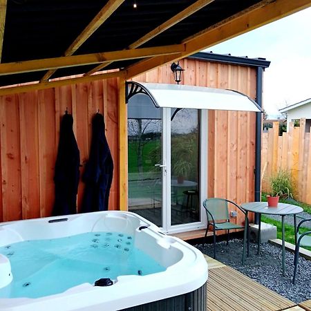 Chalet Cosy Avec Option Jacuzzi Saint-Genes-de-Fronsac Екстер'єр фото