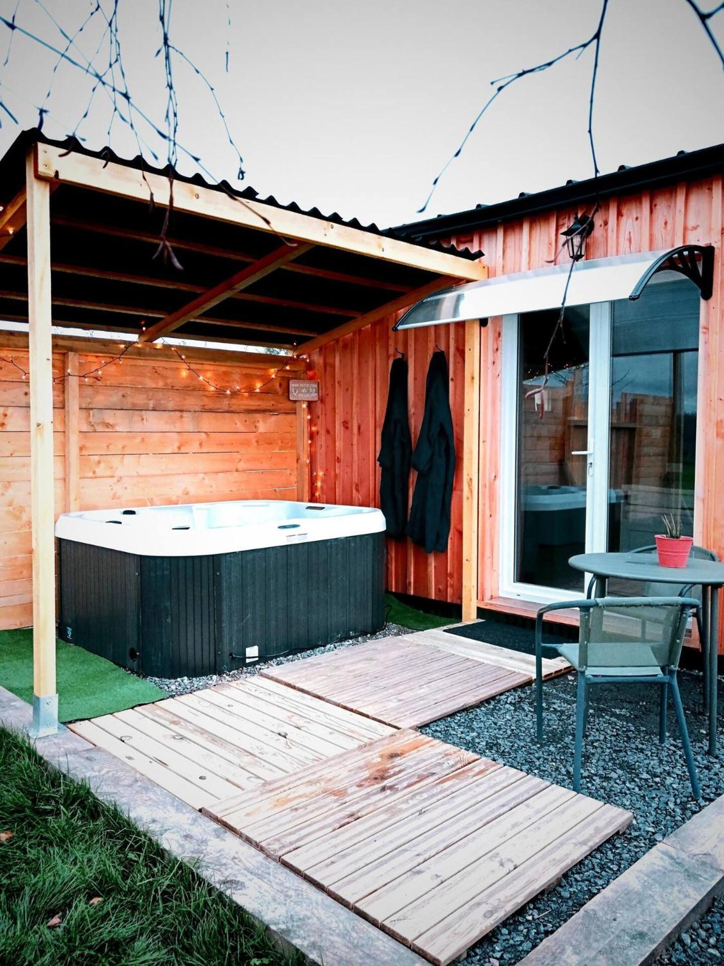Chalet Cosy Avec Option Jacuzzi Saint-Genes-de-Fronsac Екстер'єр фото